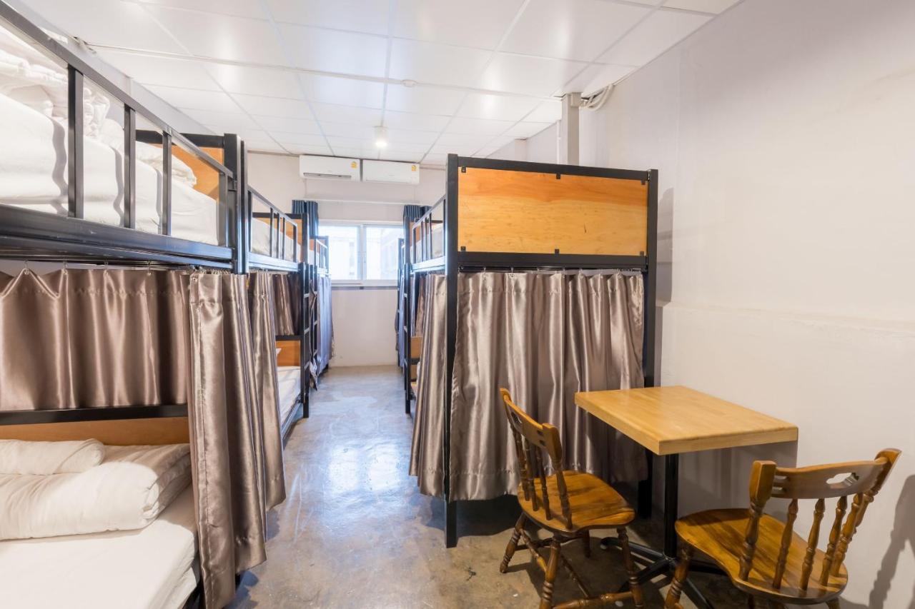 Hostel Lemon Siam Petchaburi Road Бангкок Экстерьер фото