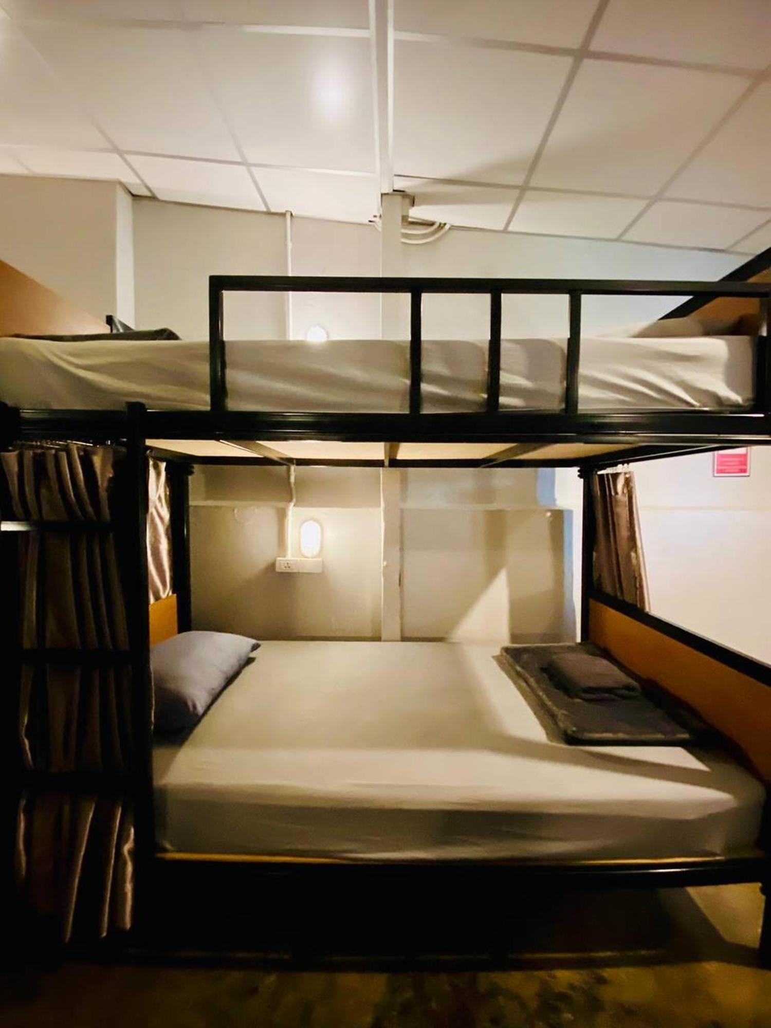 Hostel Lemon Siam Petchaburi Road Бангкок Экстерьер фото