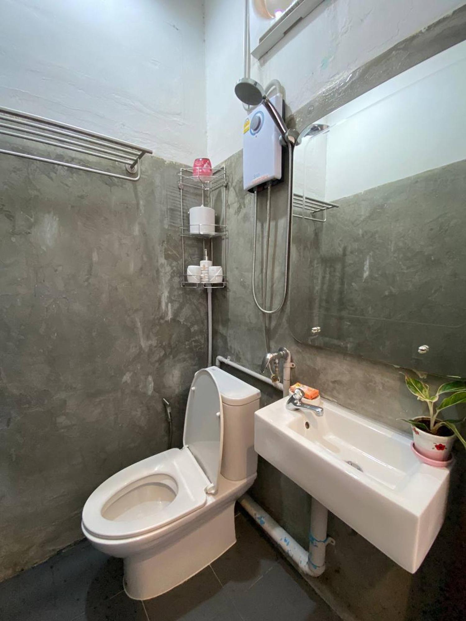Hostel Lemon Siam Petchaburi Road Бангкок Экстерьер фото